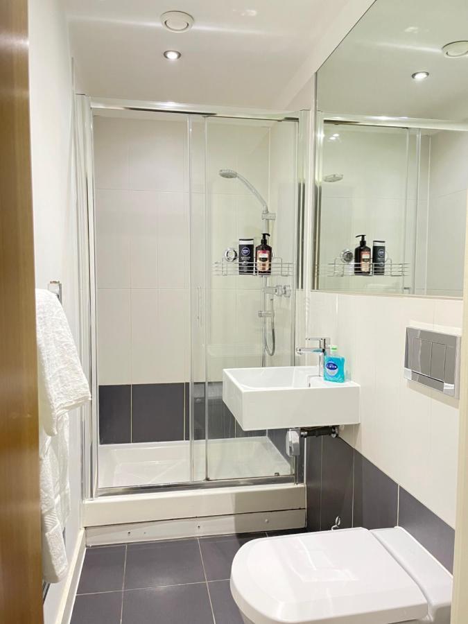 Wharf Inn Premier Apartment Central Manchester - Free Private Parking Esterno foto